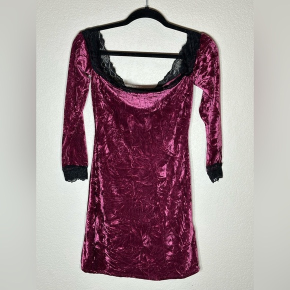 Kimchi Blue Ryder Velvet & Lace Mini Dress 90’s Vampire Urban Outfitters Med - Picture 7 of 9
